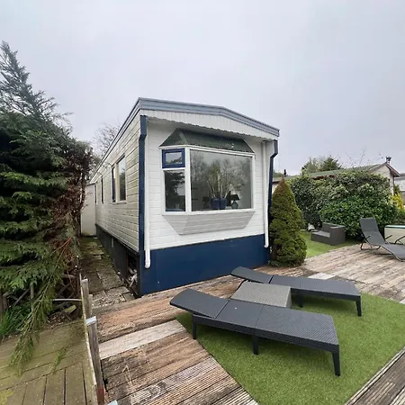 Cosy With Garden, Cleaning Included Holiday home Ooltgensplaat